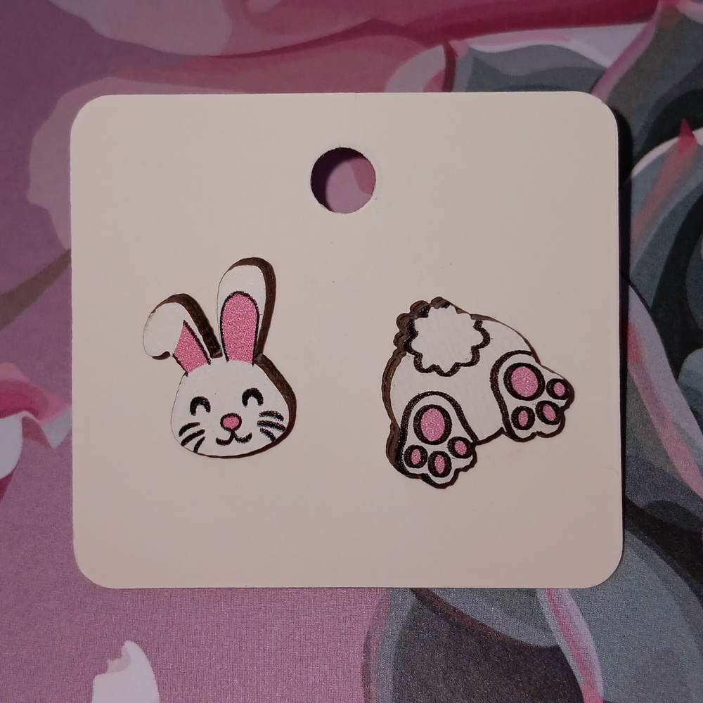 🐰HP! Cute Bunny Rabbit Asymmetrical Wooden Stud Earrings New!